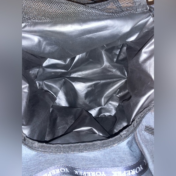 New Yorepek bag with room for ball cleats water and more - Picture 6 of 8